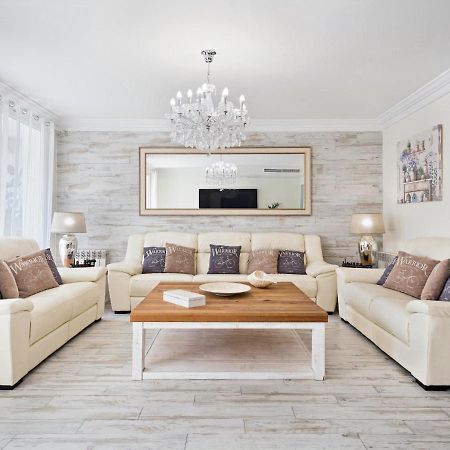 Sitges Spaces Mediterranean Apartments 4 Bedroom, 4 Bathroom, Huge Terrace, Jacuzzi- Sleeps 9 מראה חיצוני תמונה