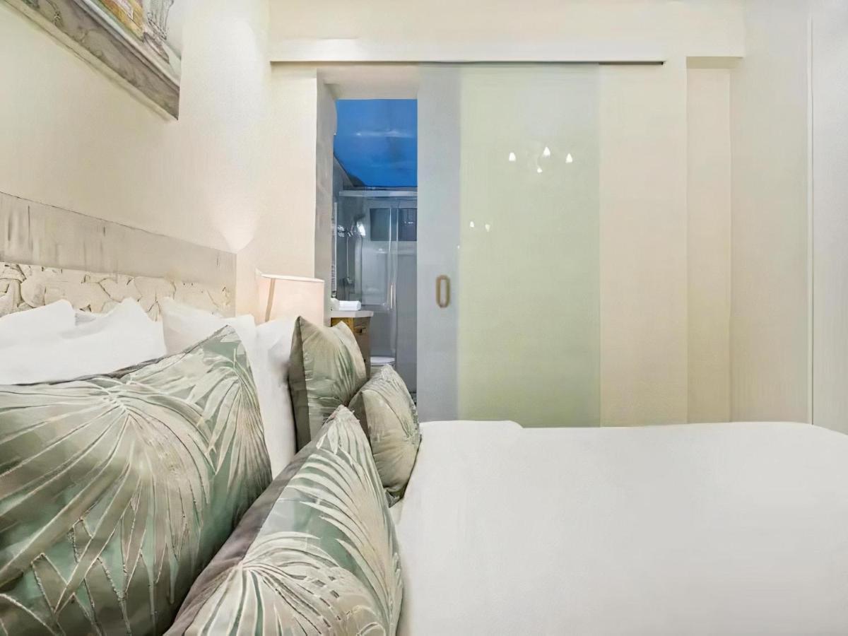 Sitges Spaces Mediterranean Apartments 4 Bedroom, 4 Bathroom, Huge Terrace, Jacuzzi- Sleeps 9 מראה חיצוני תמונה