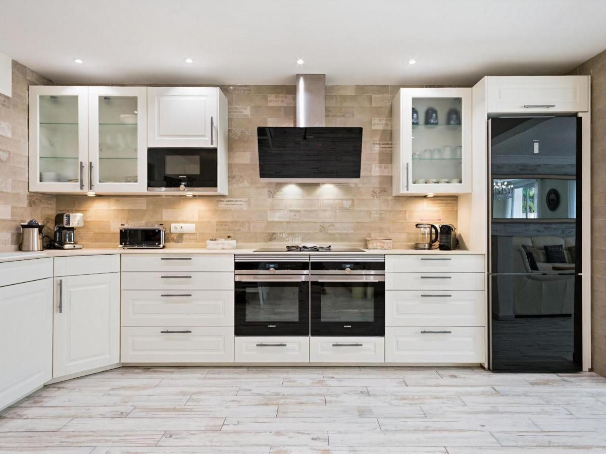 Sitges Spaces Mediterranean Apartments 4 Bedroom, 4 Bathroom, Huge Terrace, Jacuzzi- Sleeps 9 מראה חיצוני תמונה